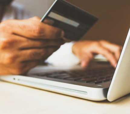 El auge del comercio electrónico y su relación con el juego online en España